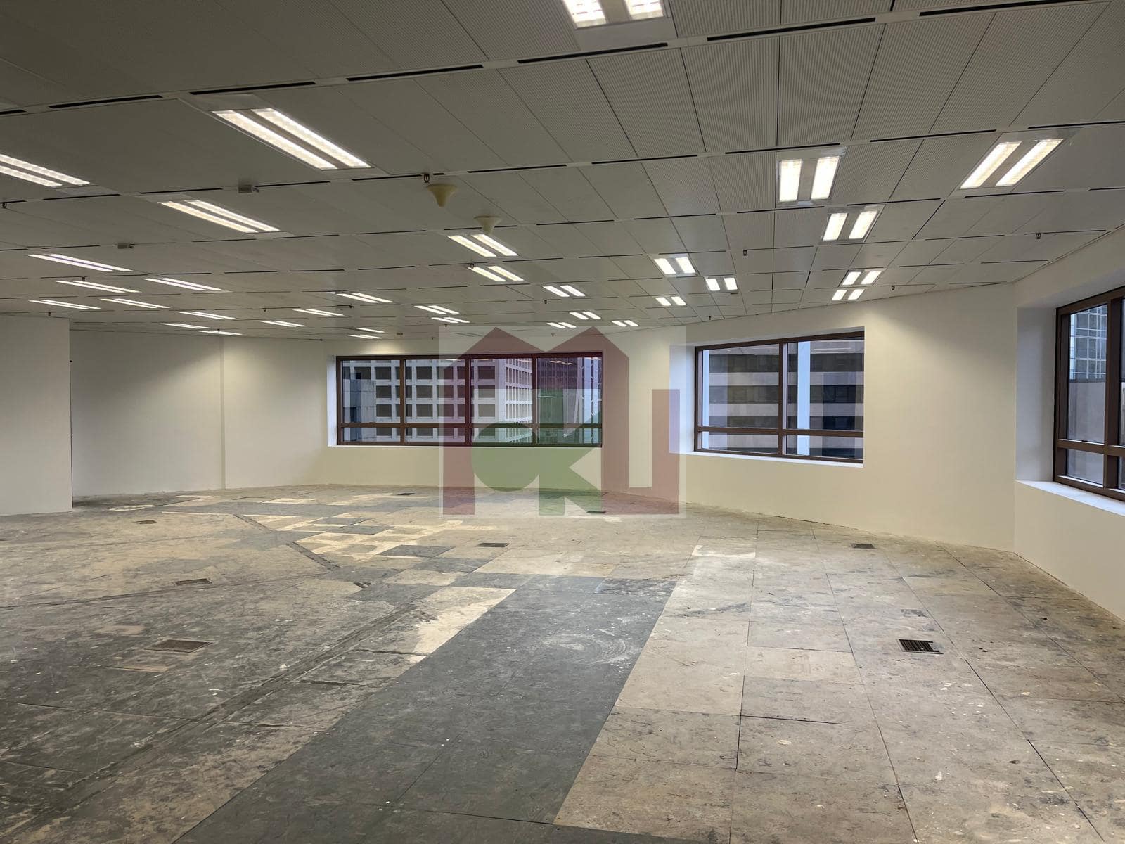 Standard Chartered Bankのブル或物件の写真